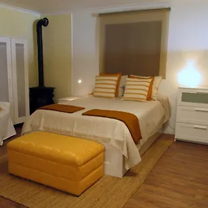 Villa Go Pt - Private Challet With Swimming Pool And Garden, Parede