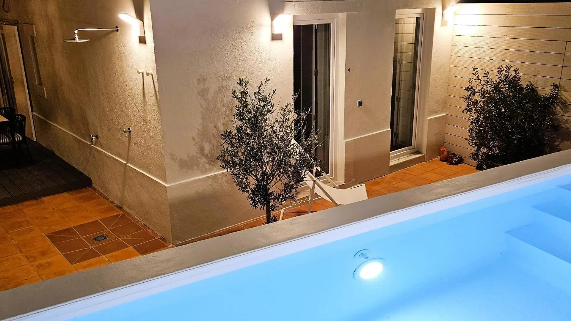 Zu'S House Relaxing House With Pool Near The Beach Parede